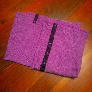 2 LULULEMON button up scarves